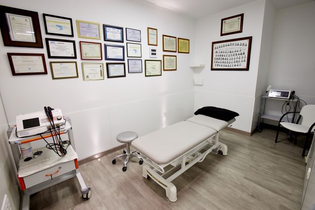 Cabina de tratamiento clínica fisioterapia Roza